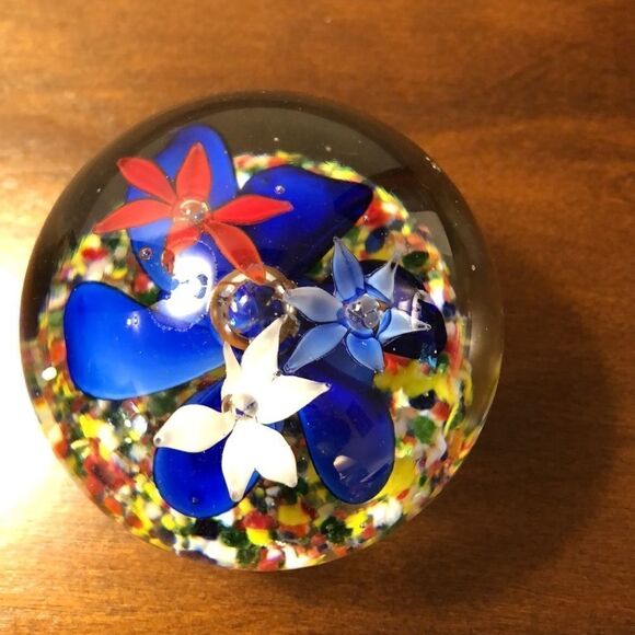 Glass paperweight 3 1/2” x 3” - Picture 6 of 15